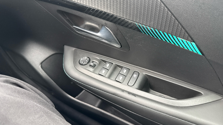 Peugeot 208 100kW Allure Premium 50kWh 5dr Auto Electric Hatchback